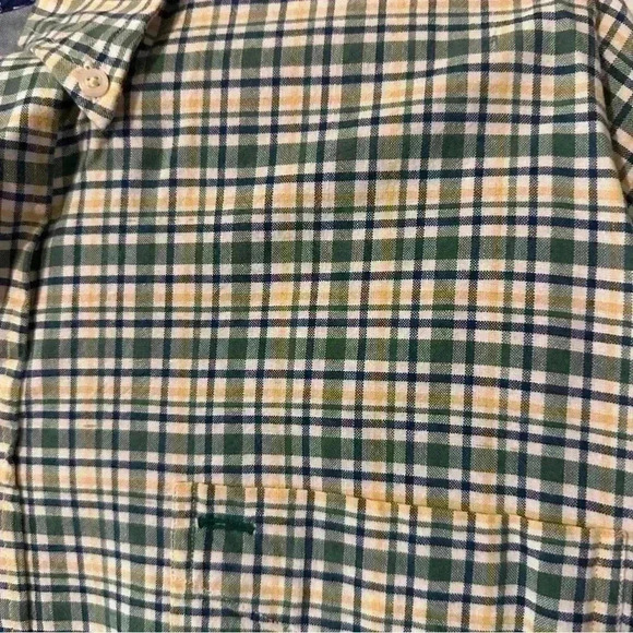 Tommy Hilfiger button down - Picture 2 of 5